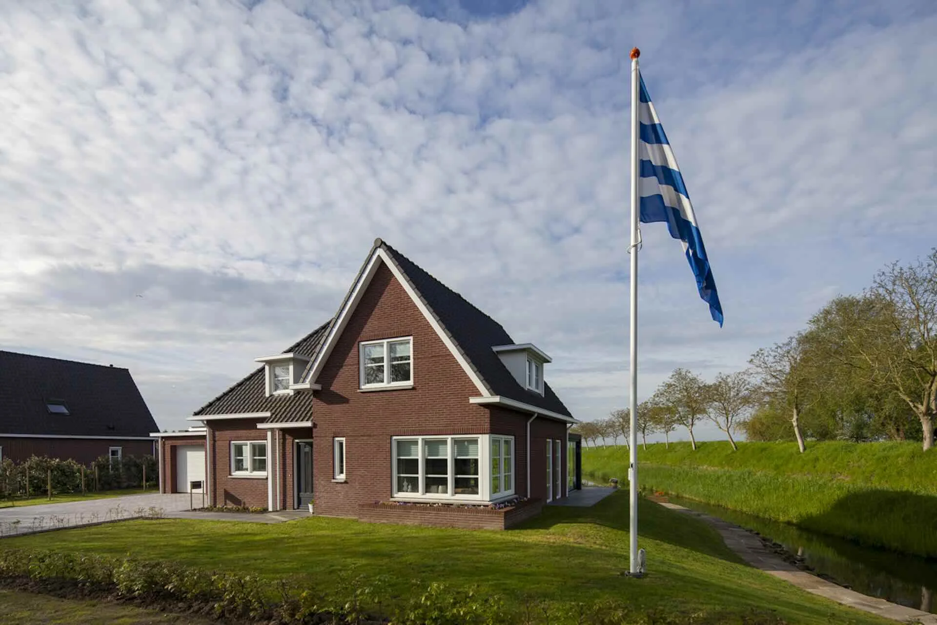Vijf vragen aan de dhr. Nieuwenhuijze uit Lewedorp