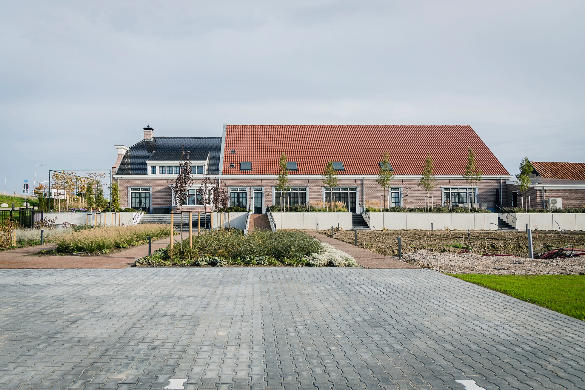 Nieuwbouw woning en bedrijfsloodsen